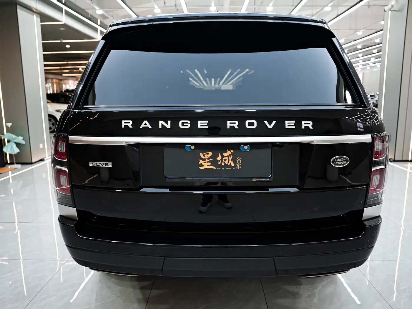Land Rover Range Rover 2018 3.0 SC V6 Vogue Heritage Extended Edition фото 5