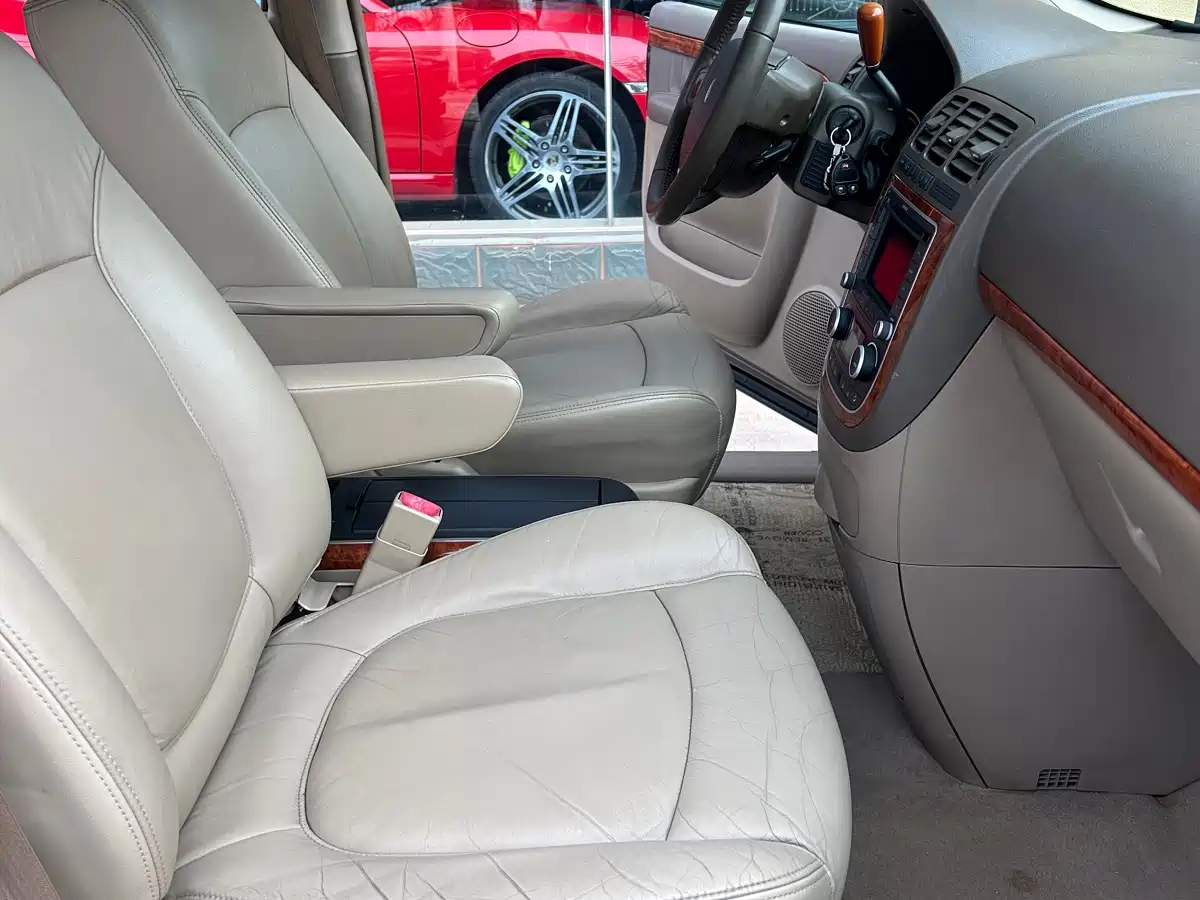 Buick GL8 2006 Model GL8 3.0L LT Luxury Edition фото 14