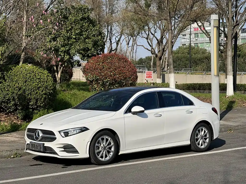 MERCEDES-BENZ A CLASS