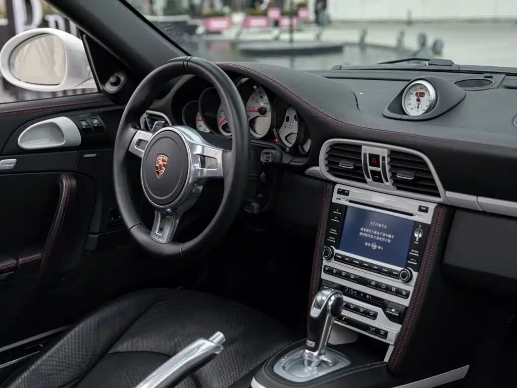 Porsche 911 2010 Turbo 3.8T фото 9