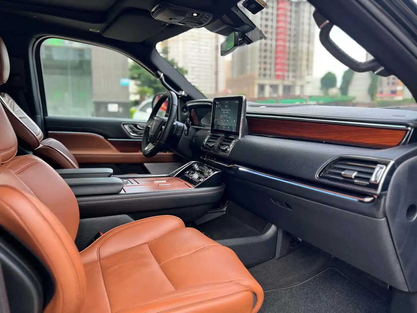Lincoln Navigator 2019 3.5T Ultimate China VI фото 6