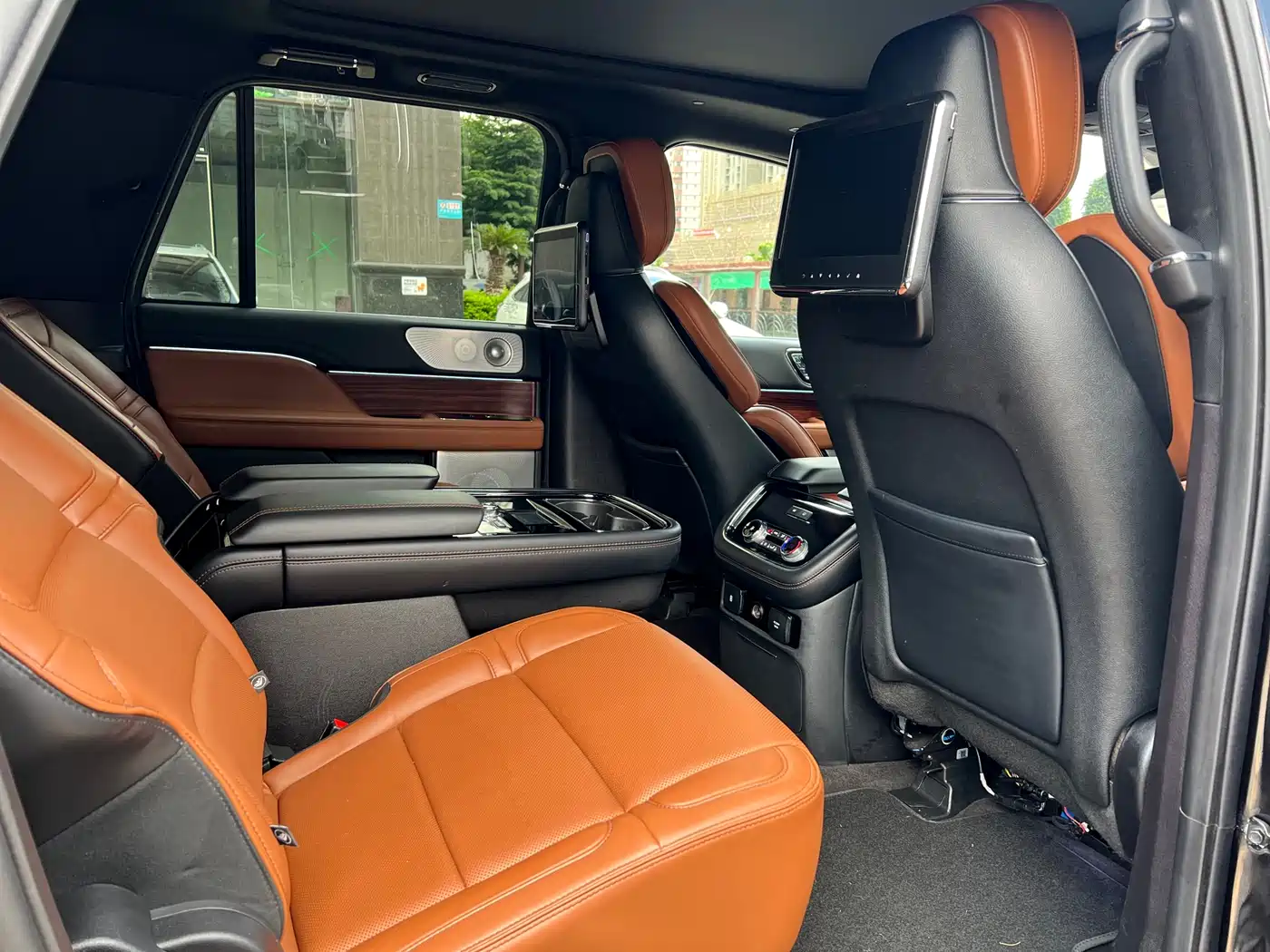Lincoln Navigator 2019 3.5T Ultimate China VI фото 8