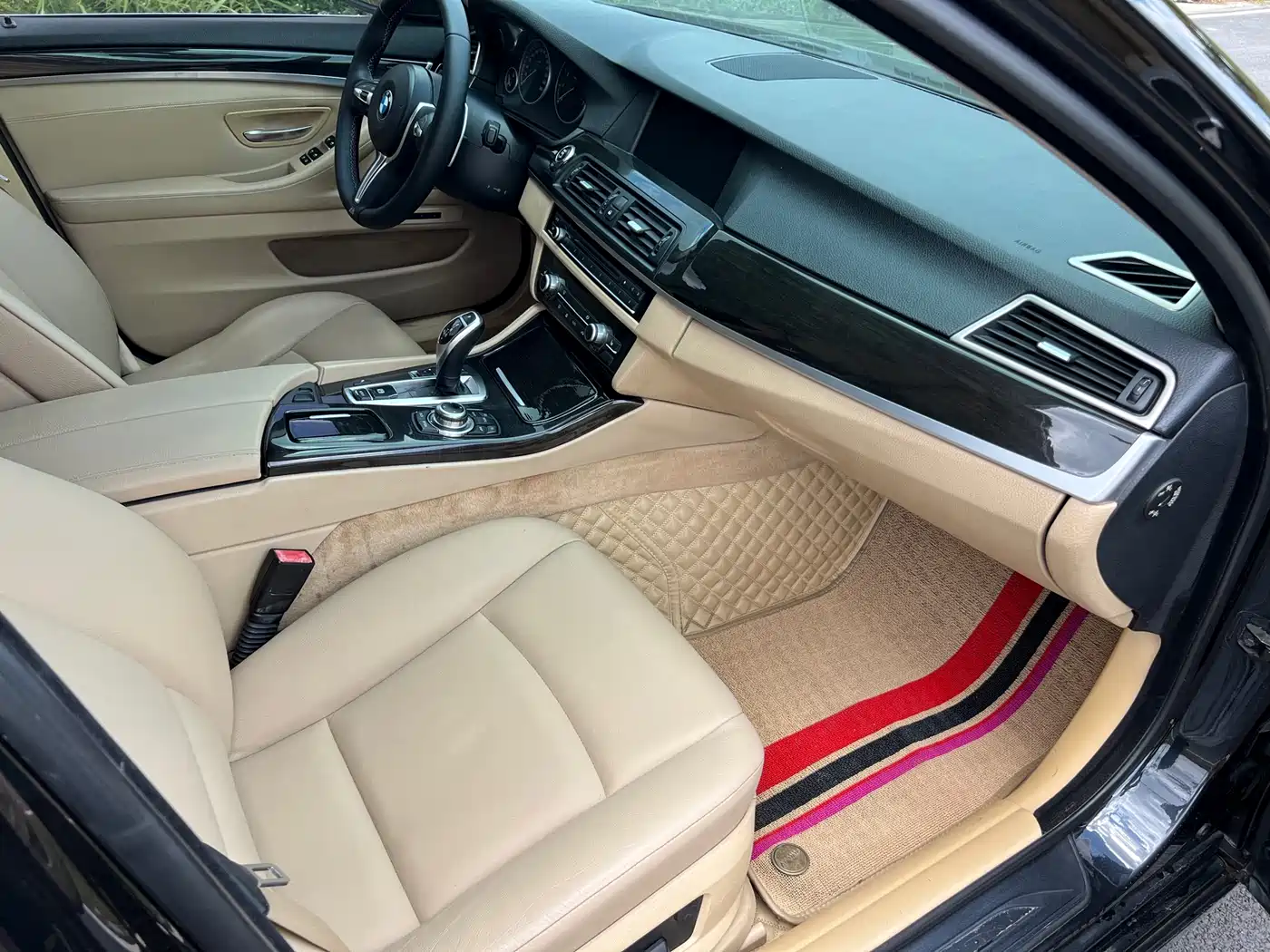 BMW 5 Series 2012 535Li Luxury фото 20