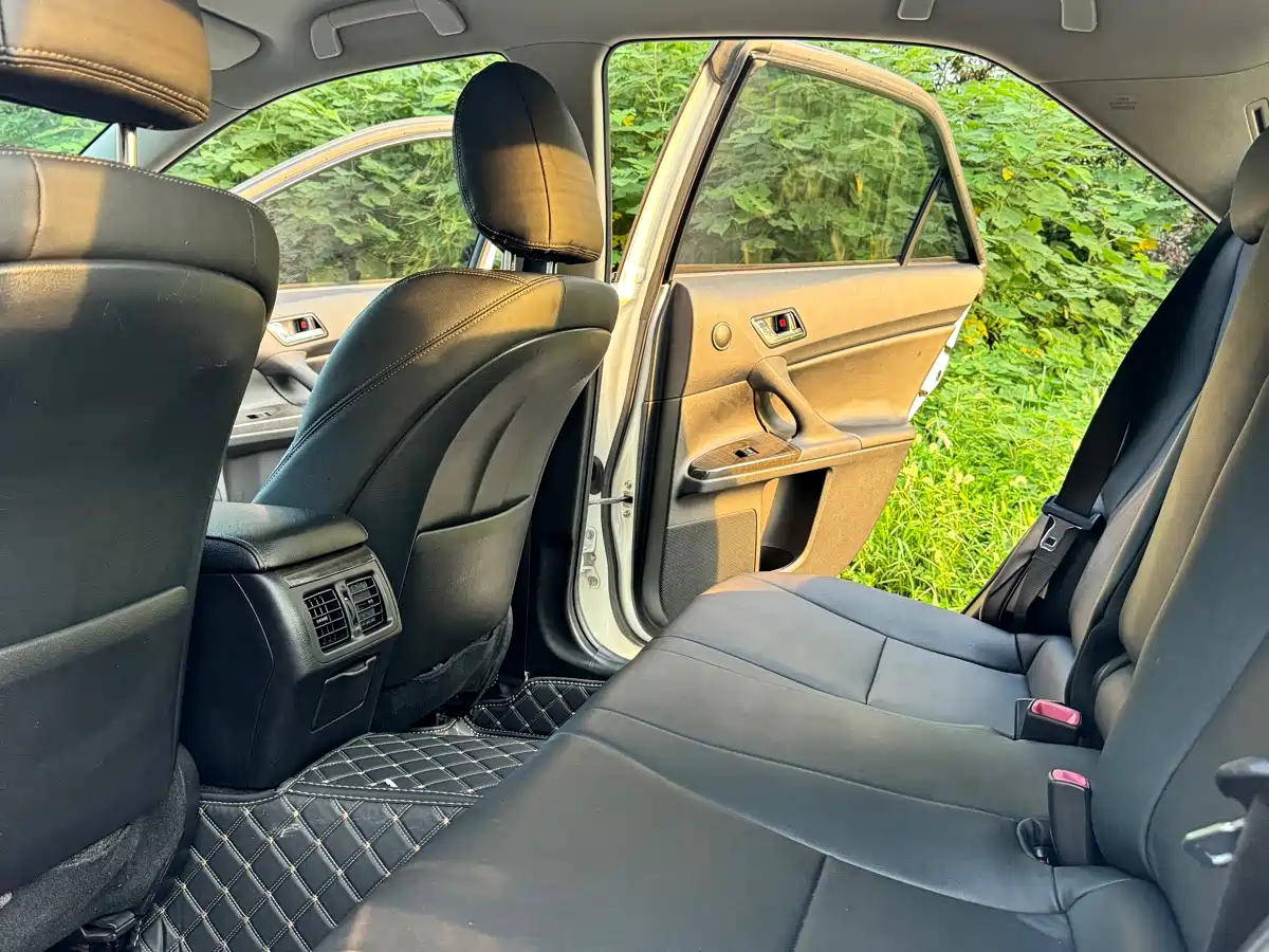 Toyota Reiz 2013 2.5S Elite Edition фото 8