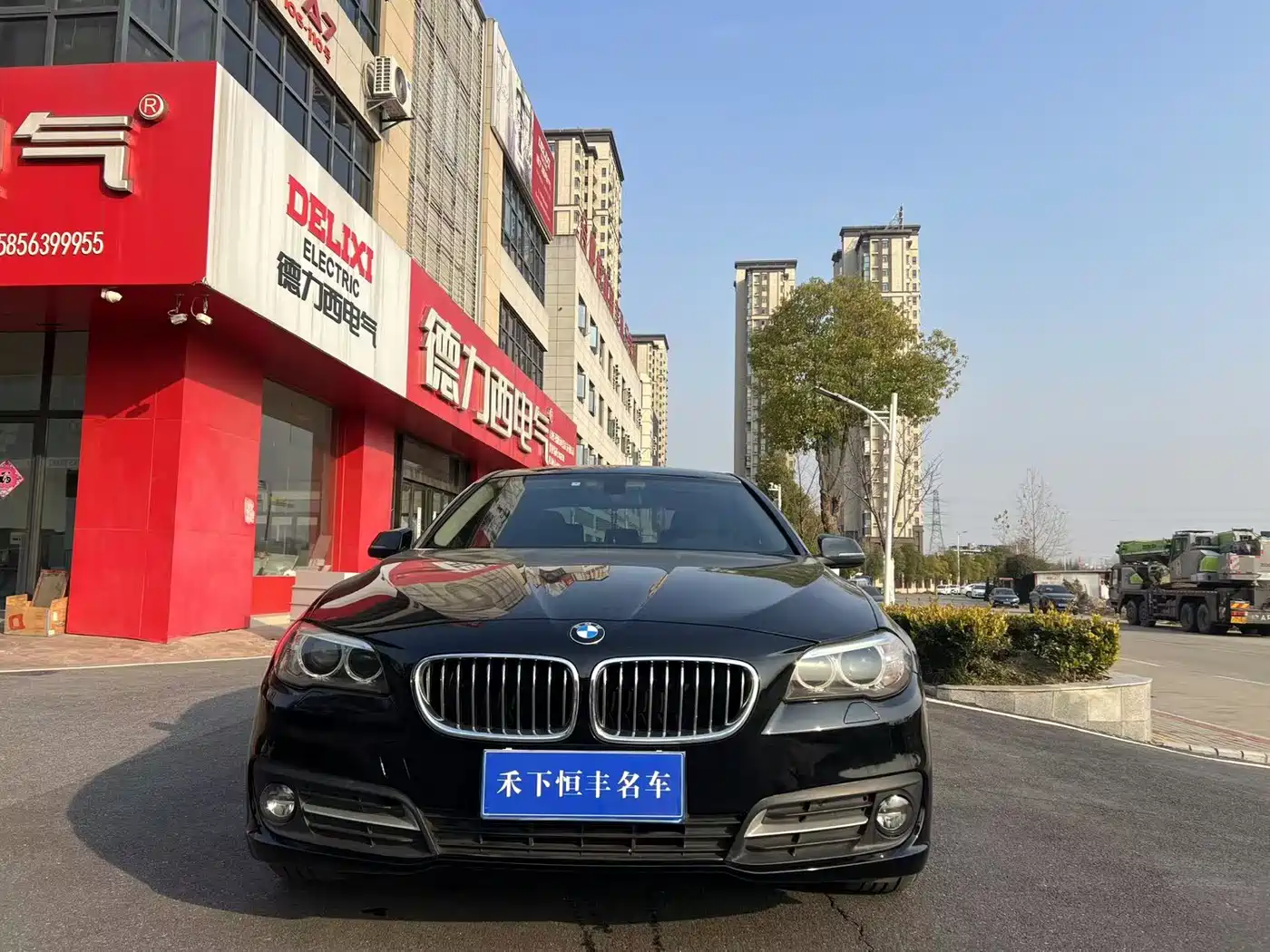 BMW 5 Series 2017 525Li Leading Edition фото 2