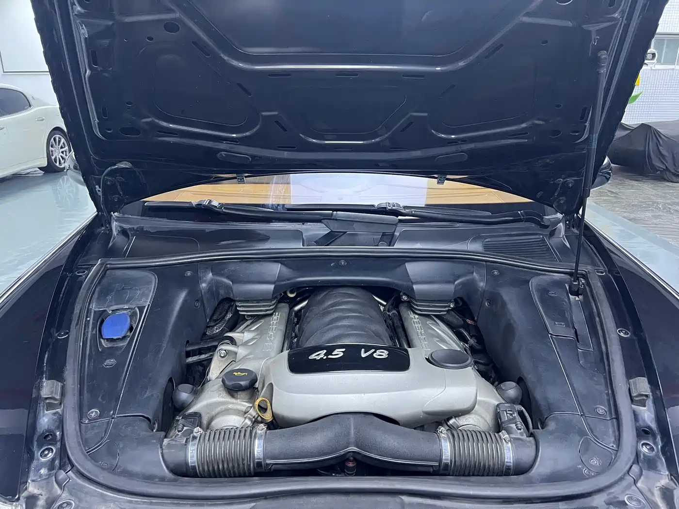 Porsche Cayenne 2006 Cayenne S 4.5L AT фото 18