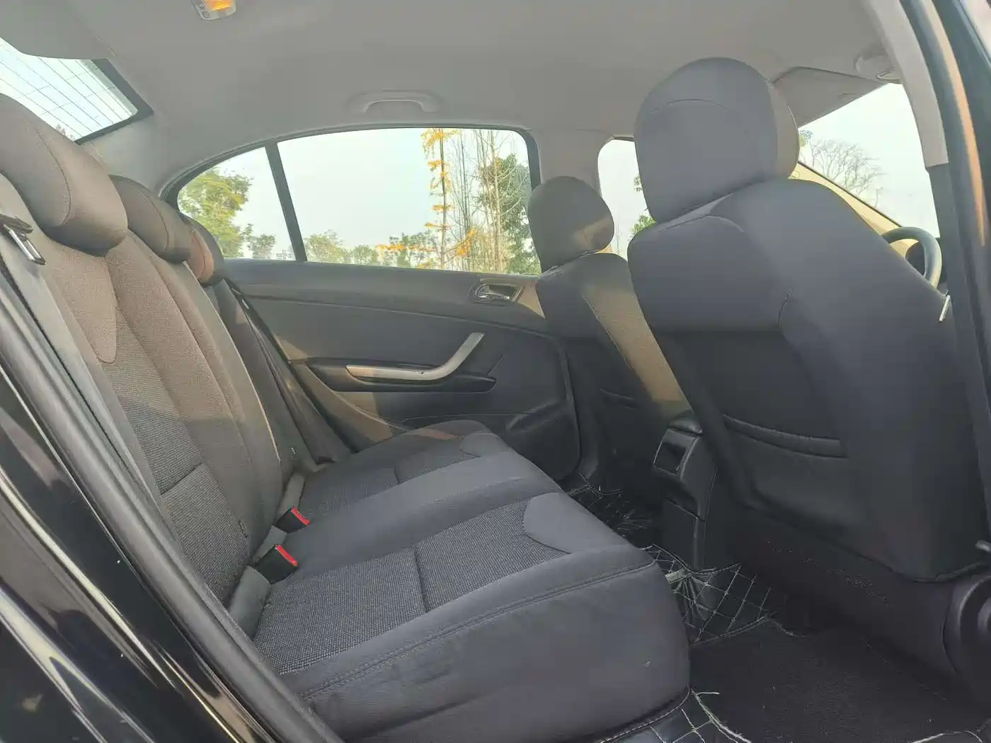 Peugeot 408 2012 2011 1.6L Automatic Comfort Edition