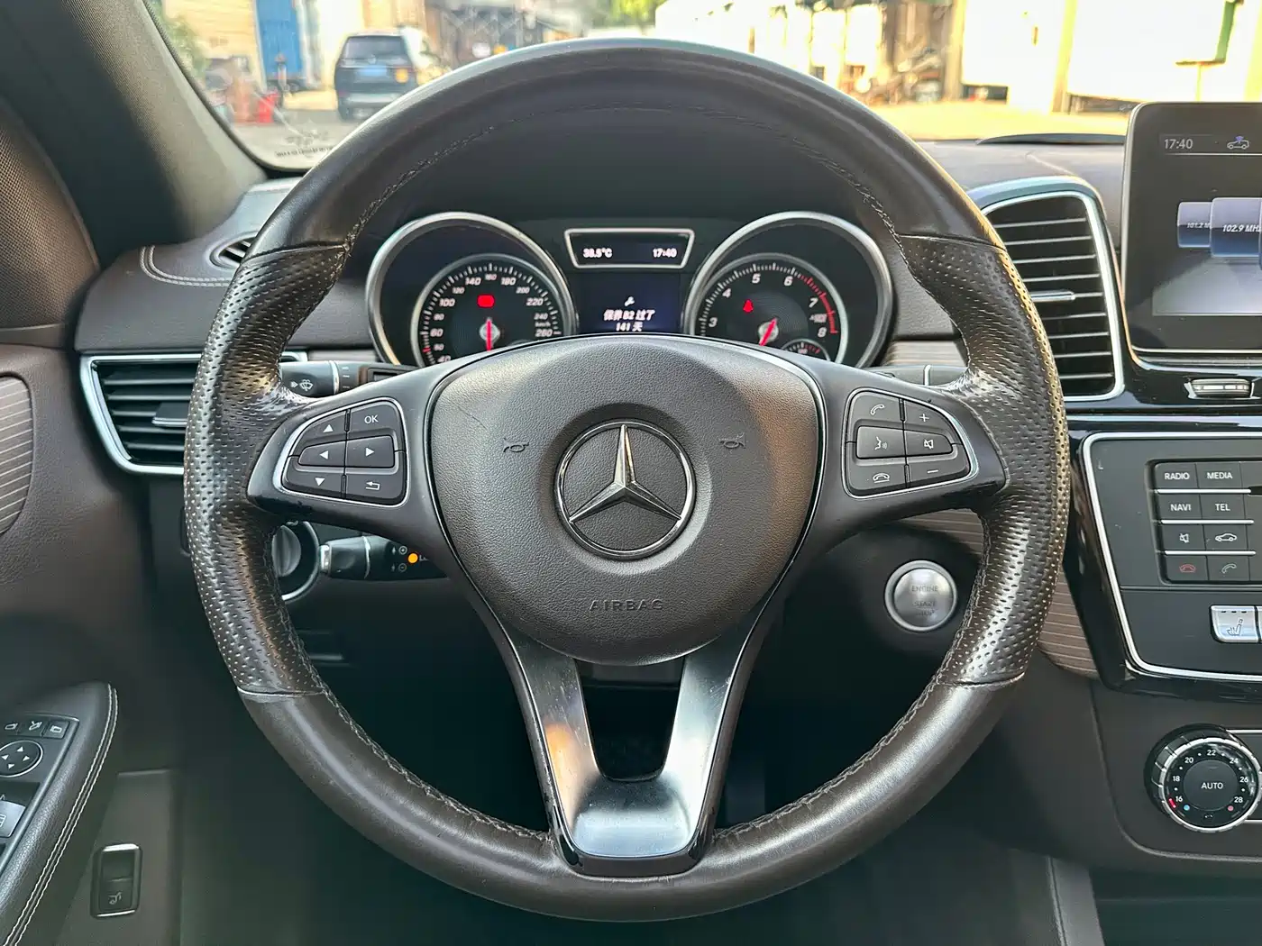 Mercedes-Benz GLE 2017 GLE 320 4MATIC Dynamic фото 13