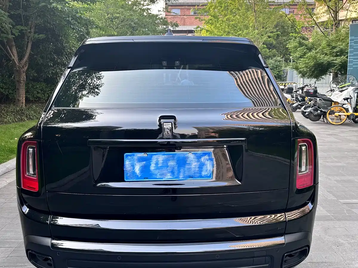 Rolls-Royce Cullinan 2022 2020 Black Badge