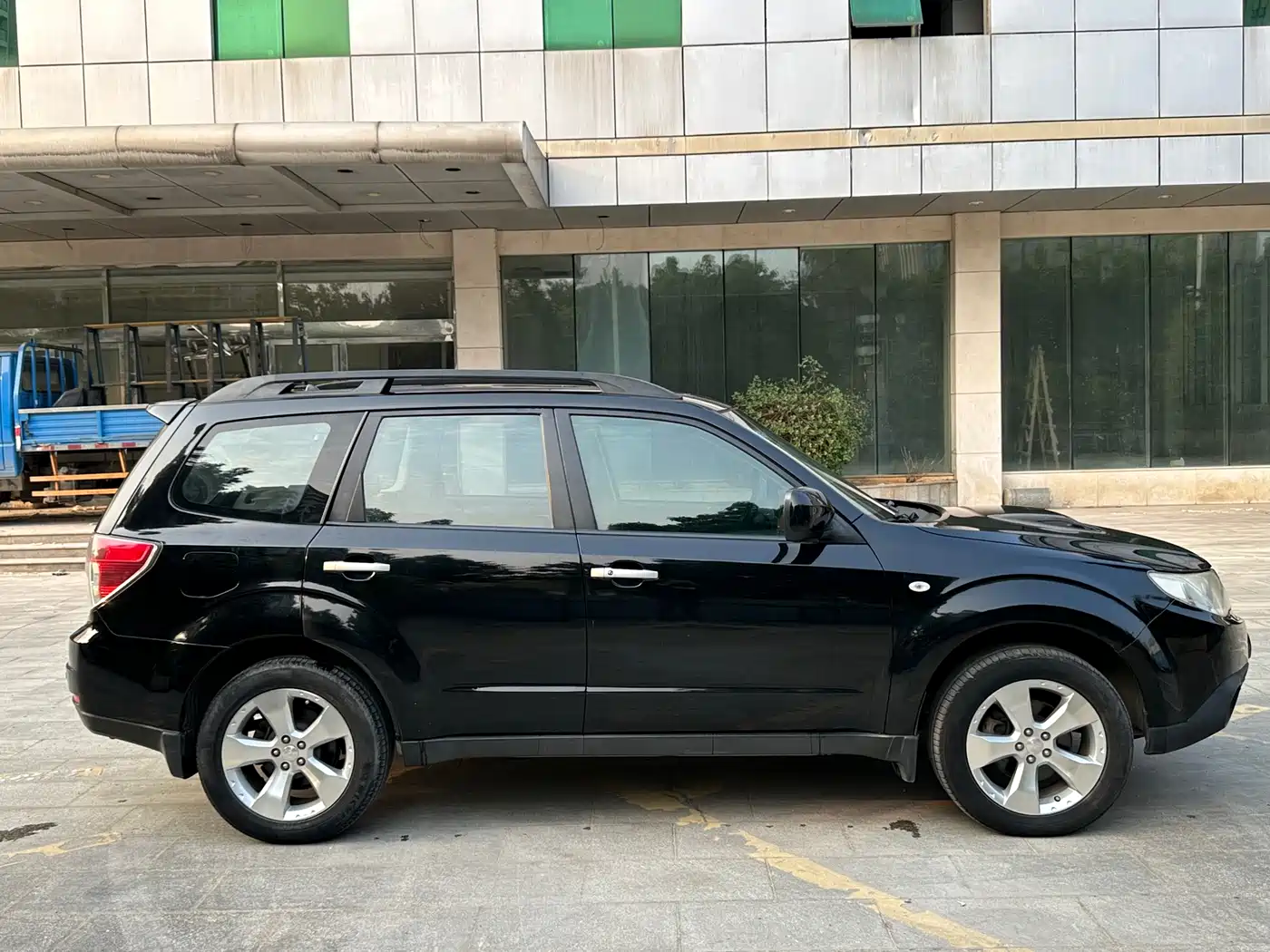 Subaru Forester 2010 2.5XT Automatic Luxury Edition фото 4