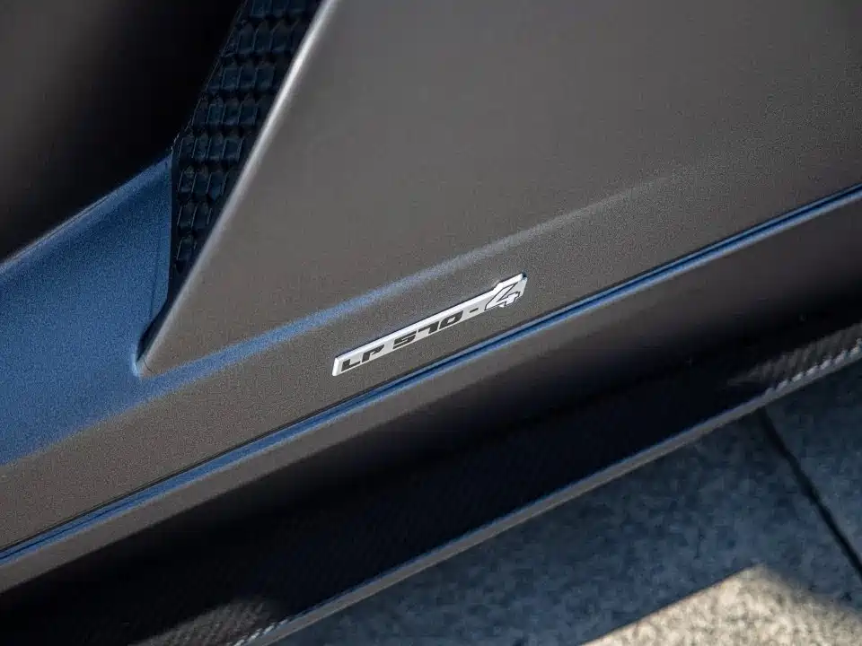 Lamborghini Gallardo 2011 LP 570-4 Spyder Performante фото 5