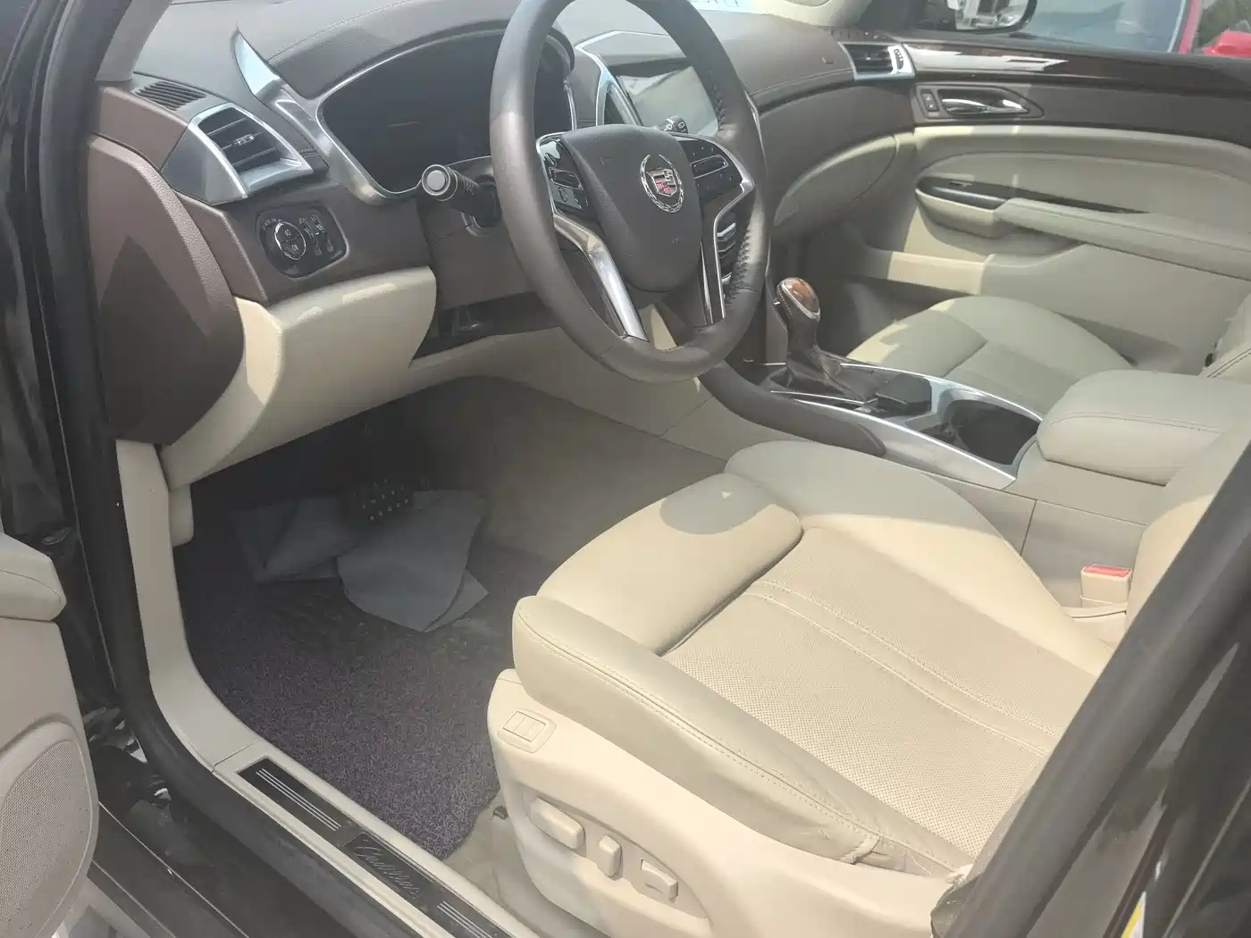 Cadillac SRX 2012 3.0L Comfort фото 4