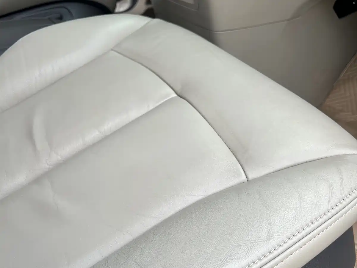 Buick GL8 2011 3.0L GT Luxury Business Elegance Edition фото 10