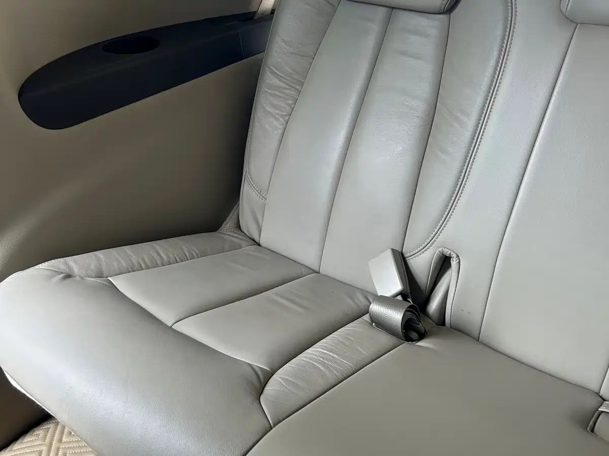 Buick GL8 2011 3.0L GT Luxury Business Elegance Edition фото 17
