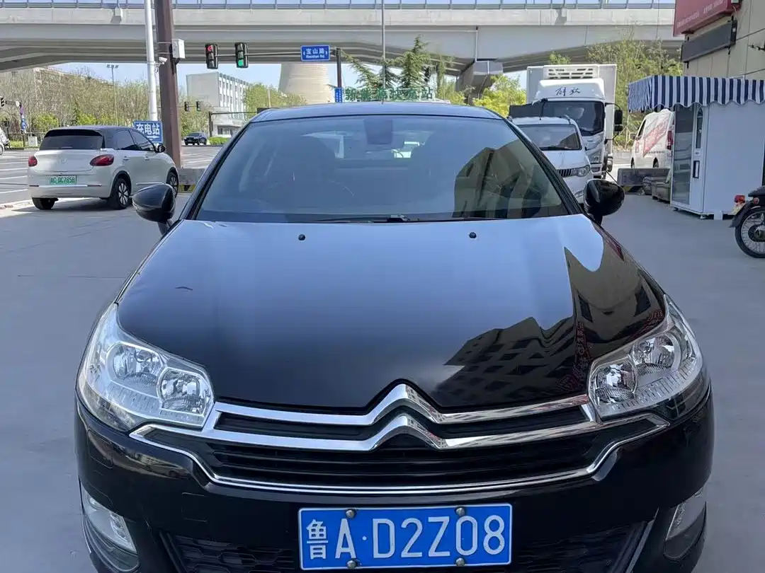 Фото 2 - Citroën C5