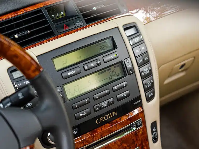 Toyota Crown 2008 2.5L 5th Anniversary Edition фото 15
