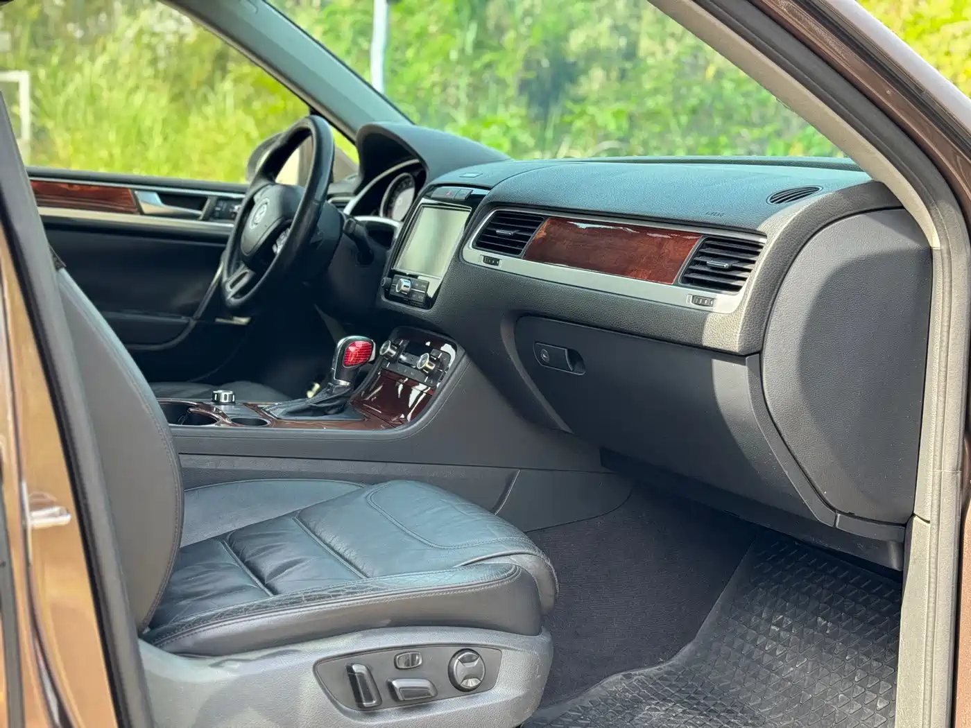 Volkswagen Touareg 2011 3.0TSI Standard фото 16