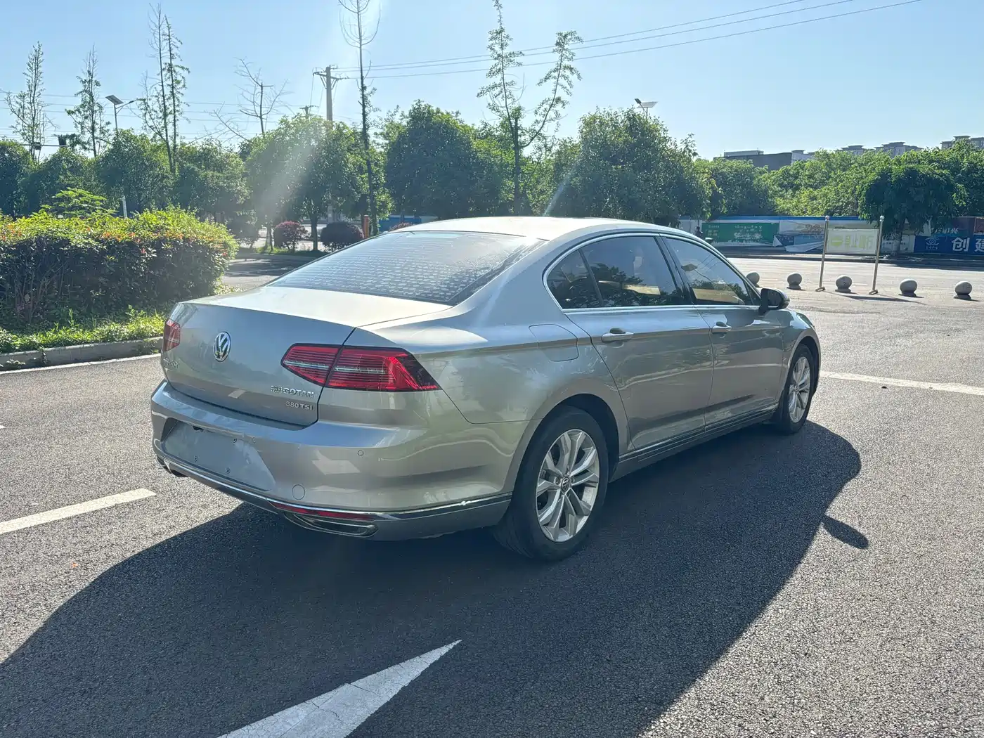 Volkswagen Magotan 2017 380TSI DSG Luxury фото 13