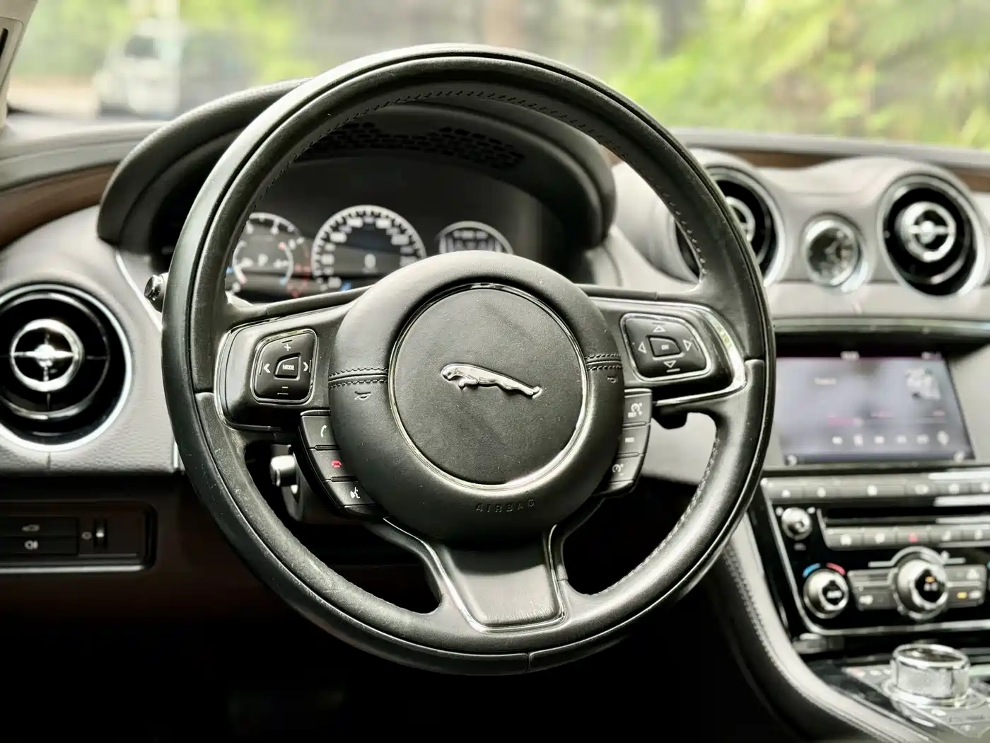 Jaguar XJ 2016 2016 XJL 3.0 SC 2WD Elegance Business Edition