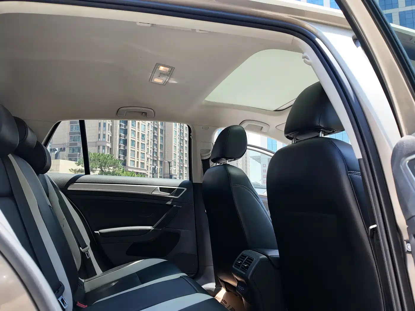 Volkswagen Golf 2019 200TSI DSG Comfort (China V) фото 8