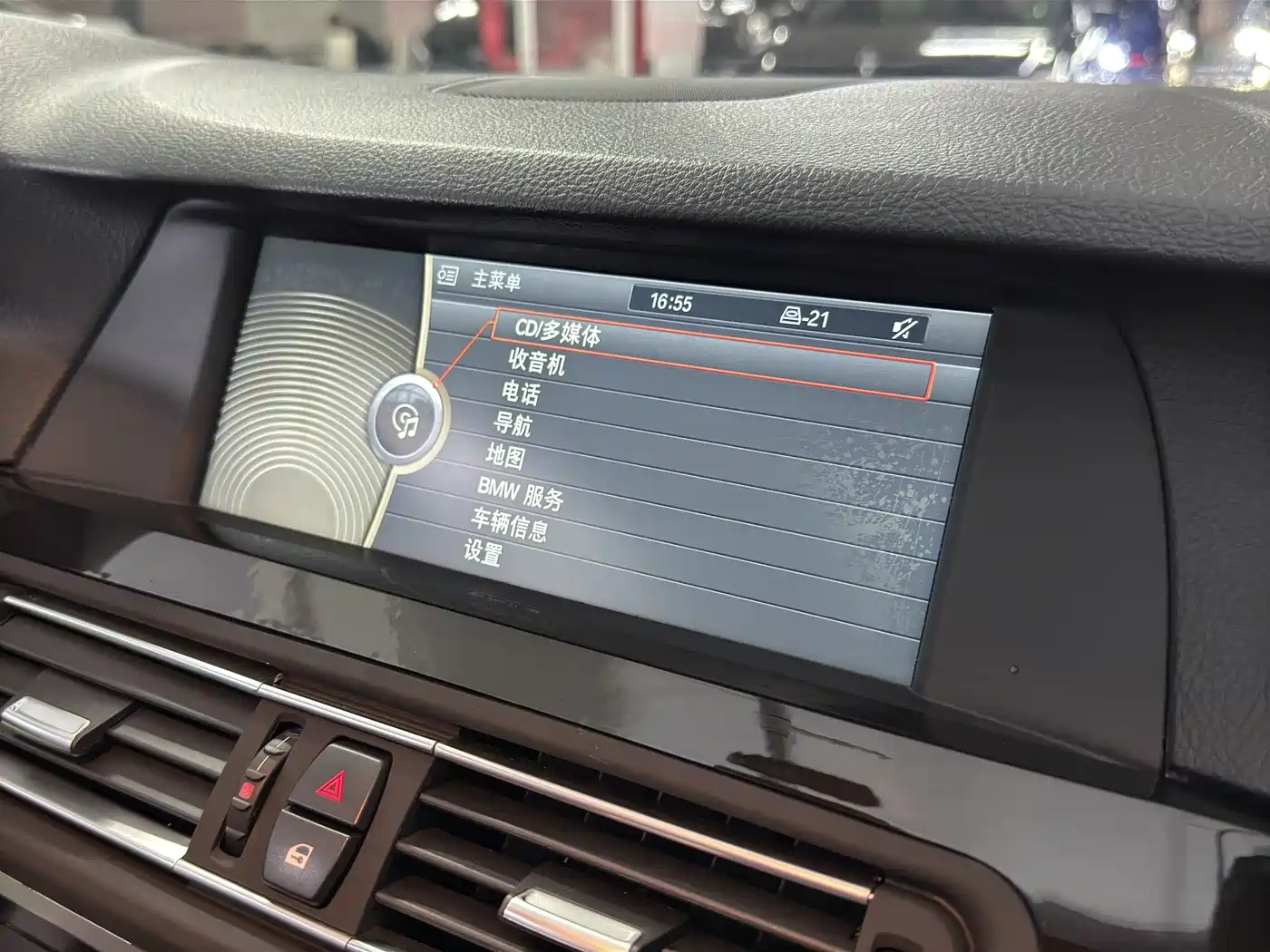 BMW 5 Series (Import) 2011 535i Luxury Sport фото 14