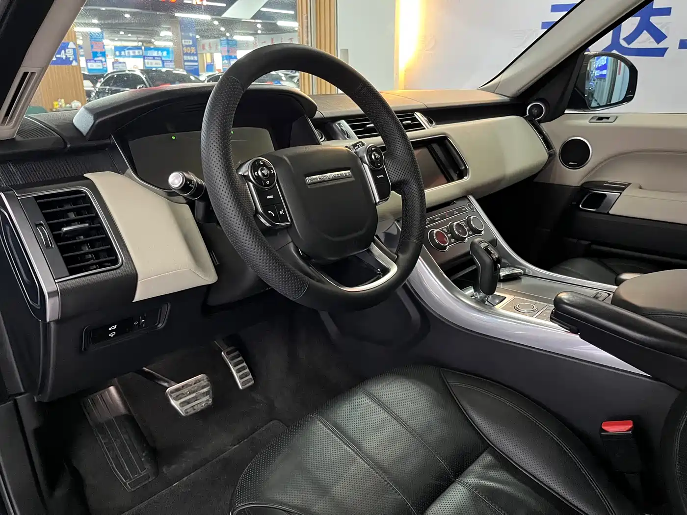 Land Rover Range Rover Sport 2014 3.0 SC V6 HSE DYNAMIC фото 10