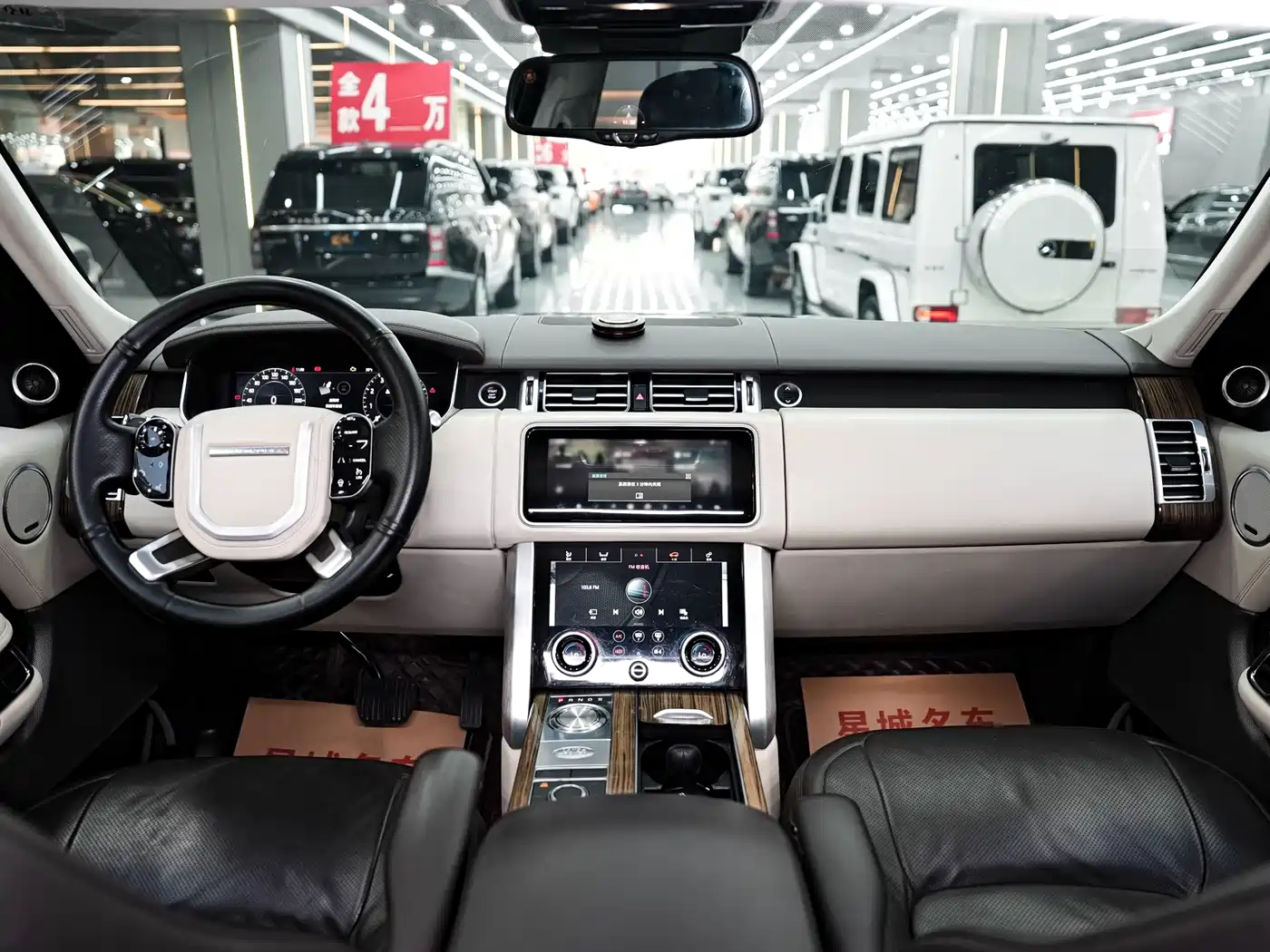 Land Rover Range Rover 2018 3.0 SC V6 Vogue Heritage Extended Edition фото 15