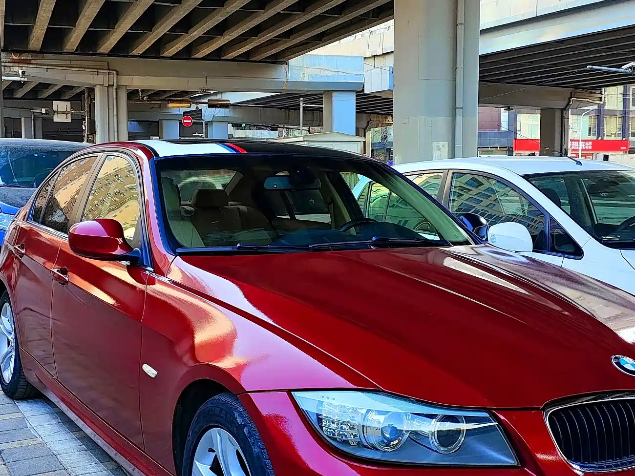 BMW 3 Series (Import) 2010 320i Luxury фото 3