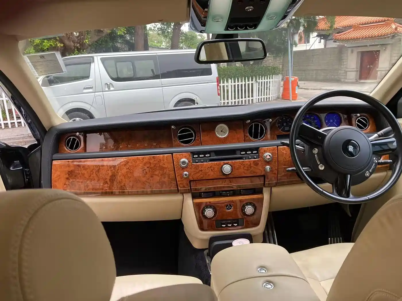 Rolls-Royce Phantom 2006 Model 6.7L Presidential фото 3