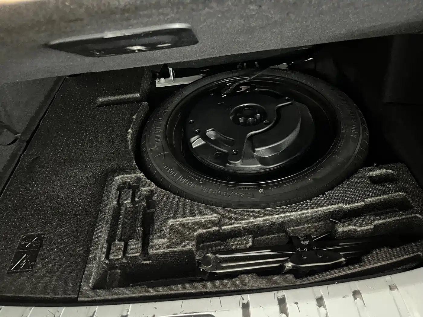 GEELY AUTOMOBILE XINGYUE