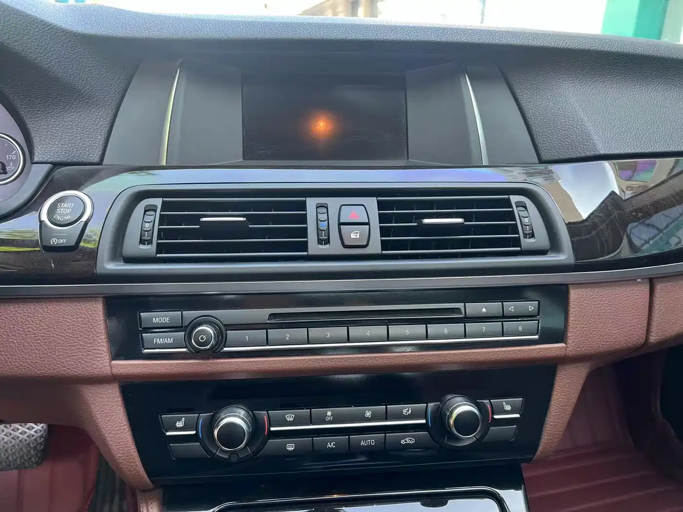 BMW 5 Series 2017 525Li Leading Edition фото 15