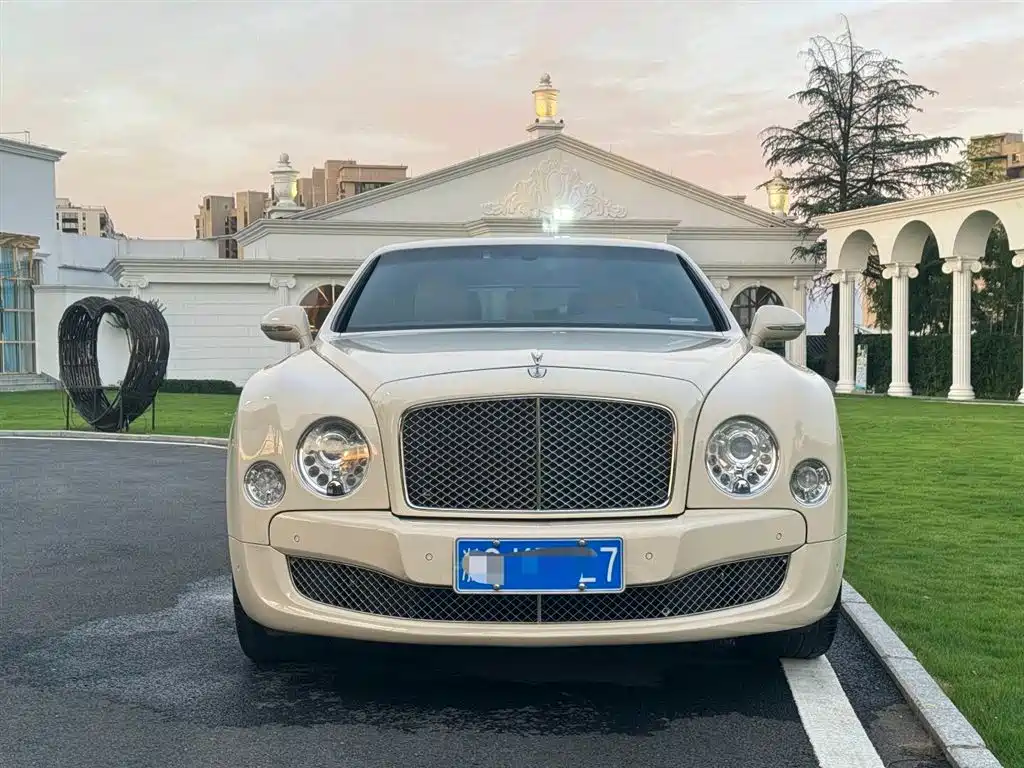 Bentley Mulsanne 2013 6.8T Mulliner Special Edition фото 5