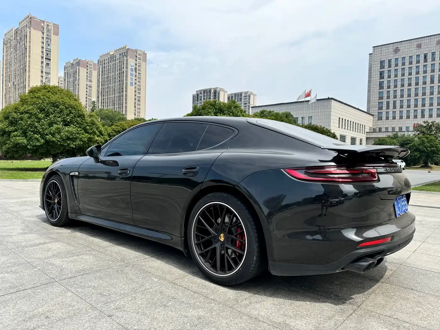 Porsche Panamera 2010 Panamera 4 3.6L фото 15