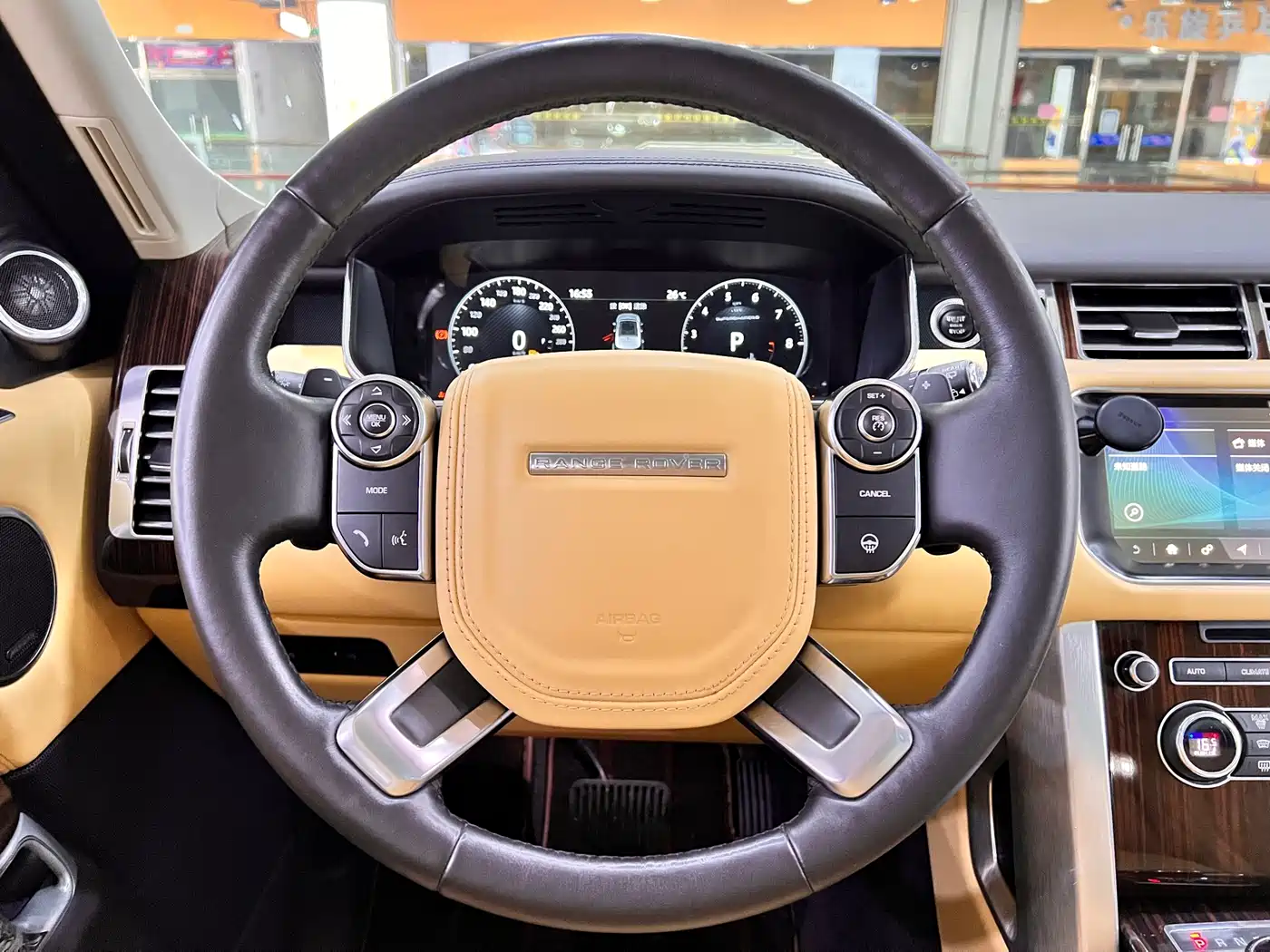 Land Rover Range Rover 2016 3.0 SC V6 Vogue LWB фото 17