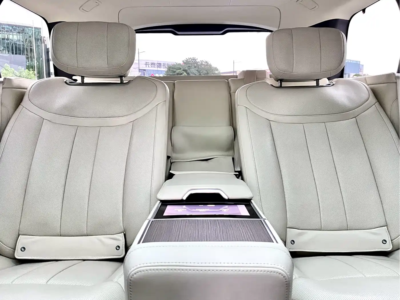 Фото 20 - Land Rover Range Rover