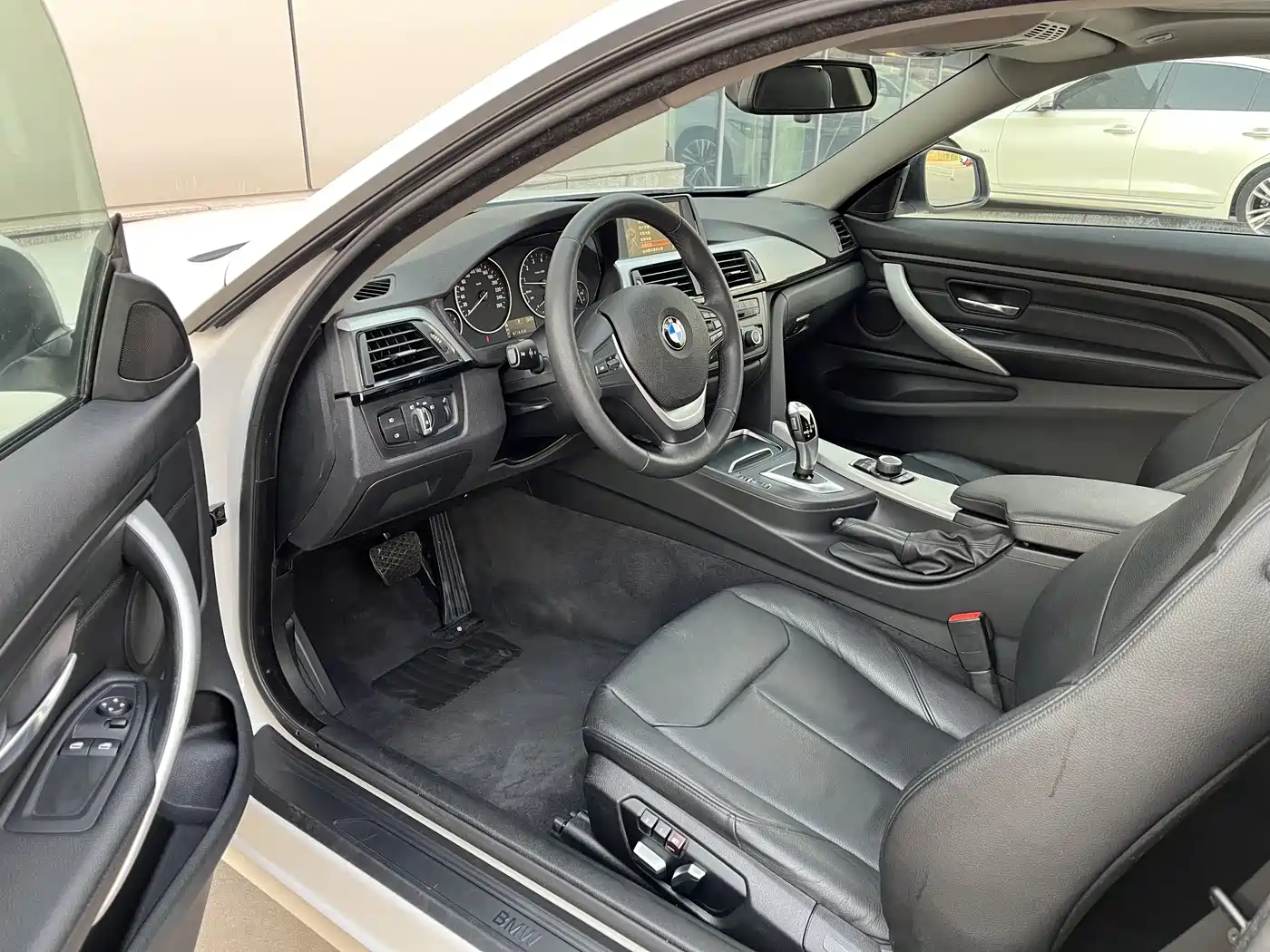 BMW 4 Series 2016 420i Fashion Line фото 4