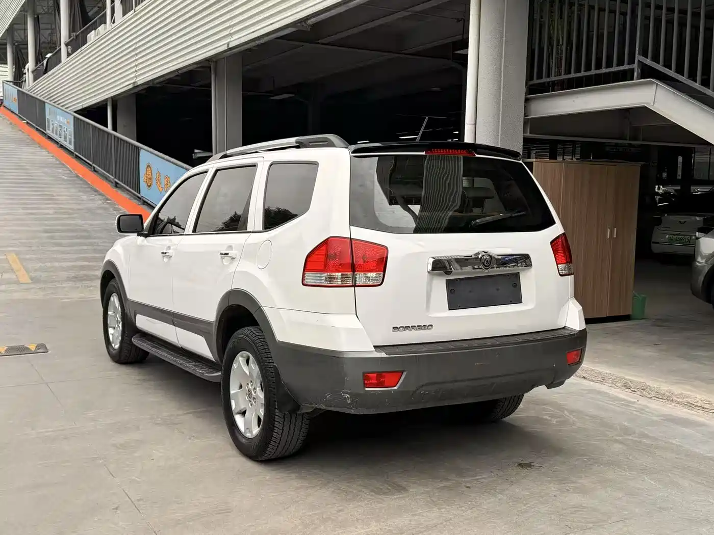 Kia Borego 2013 3.8L Luxury Edition China V фото 9