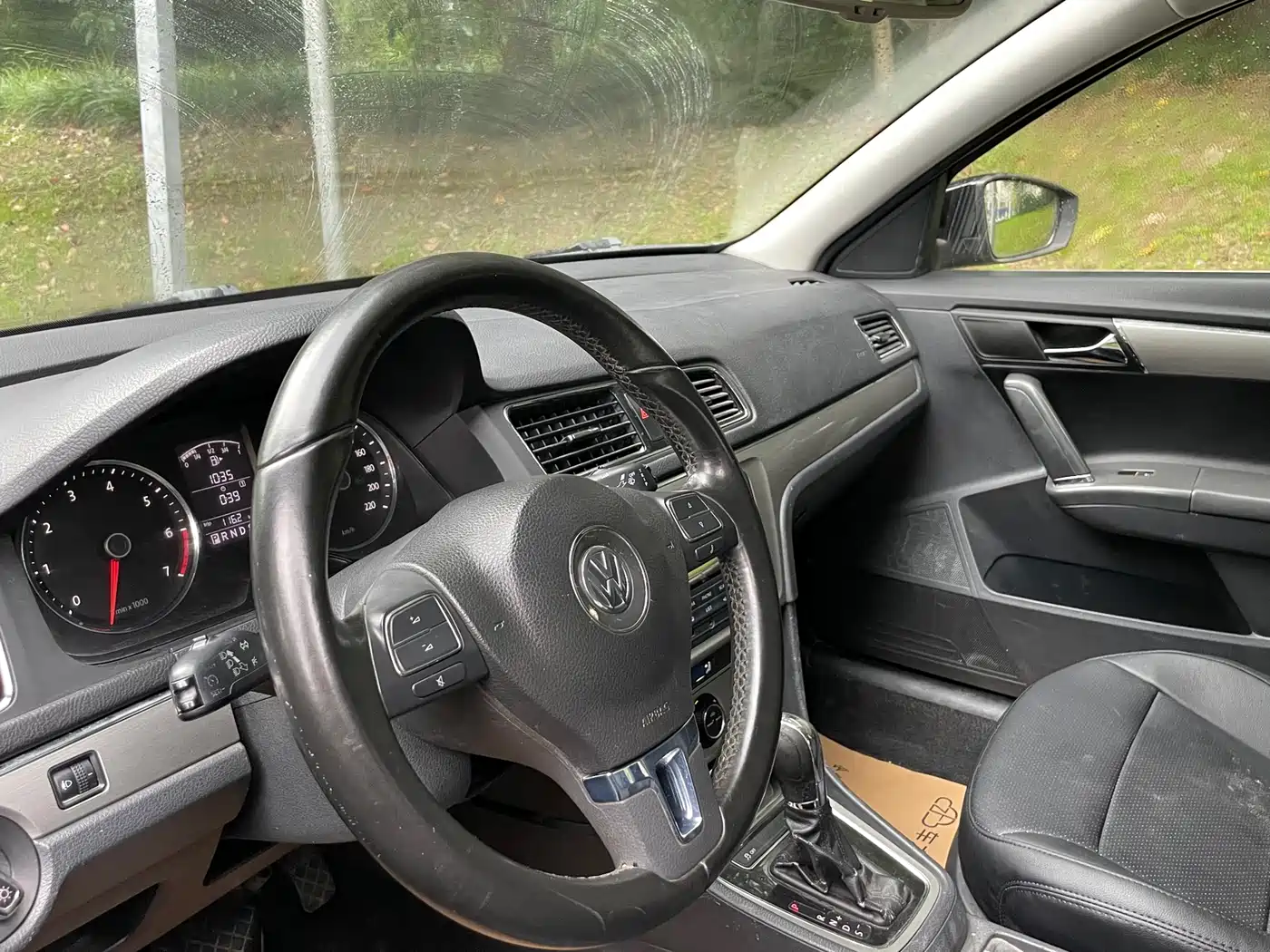 Volkswagen Lavida 2013 1.6L Automatic Comfort Edition фото 15