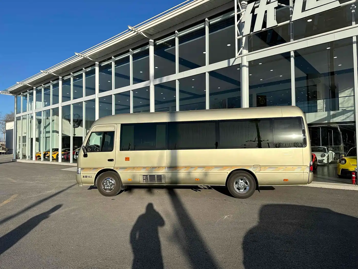 Toyota Coaster 2015 4.0L Premium Bus GRB53L-ZCMSK 20-seater фото 4