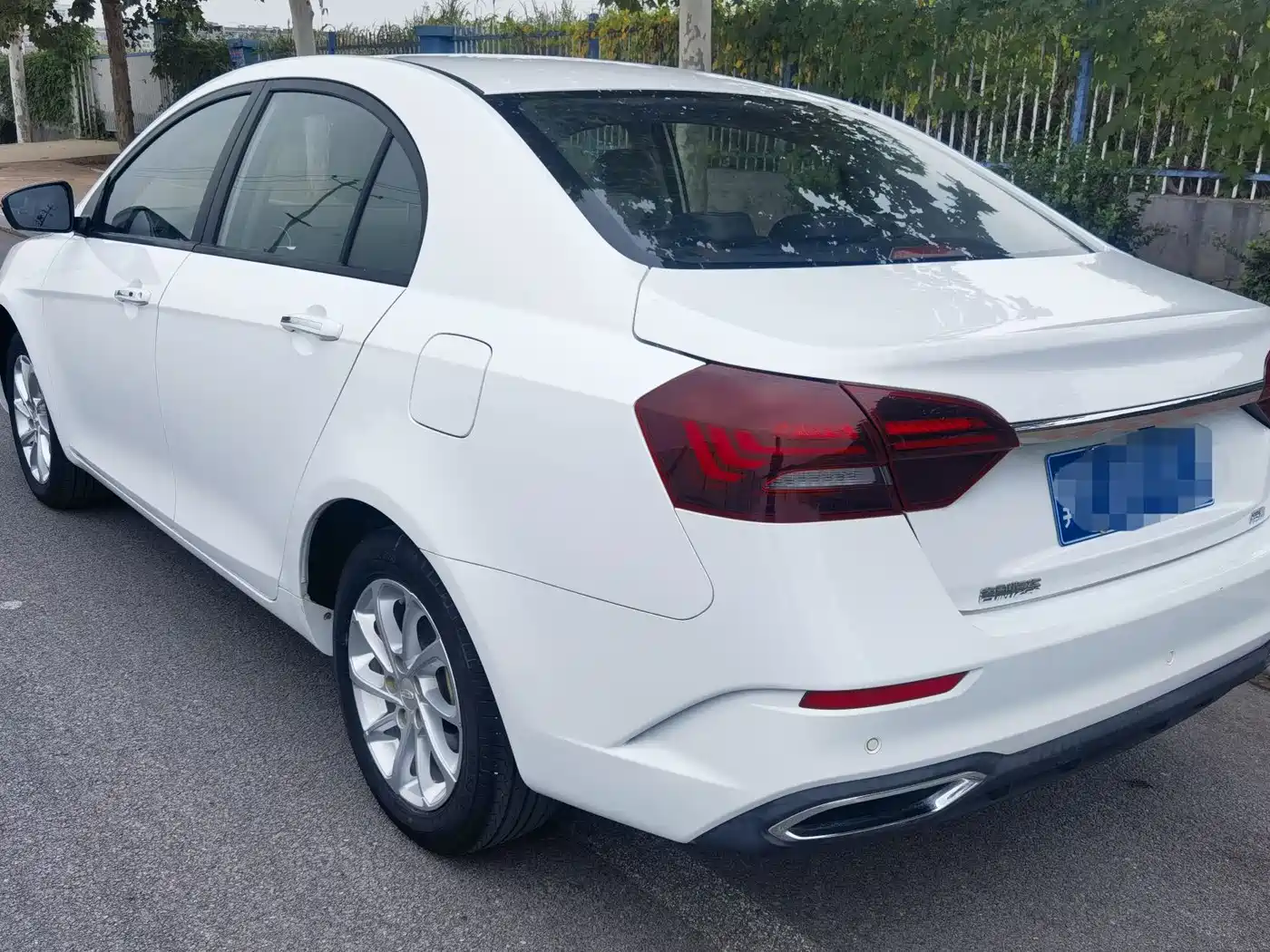 GEELY AUTOMOBILE EMGRAND