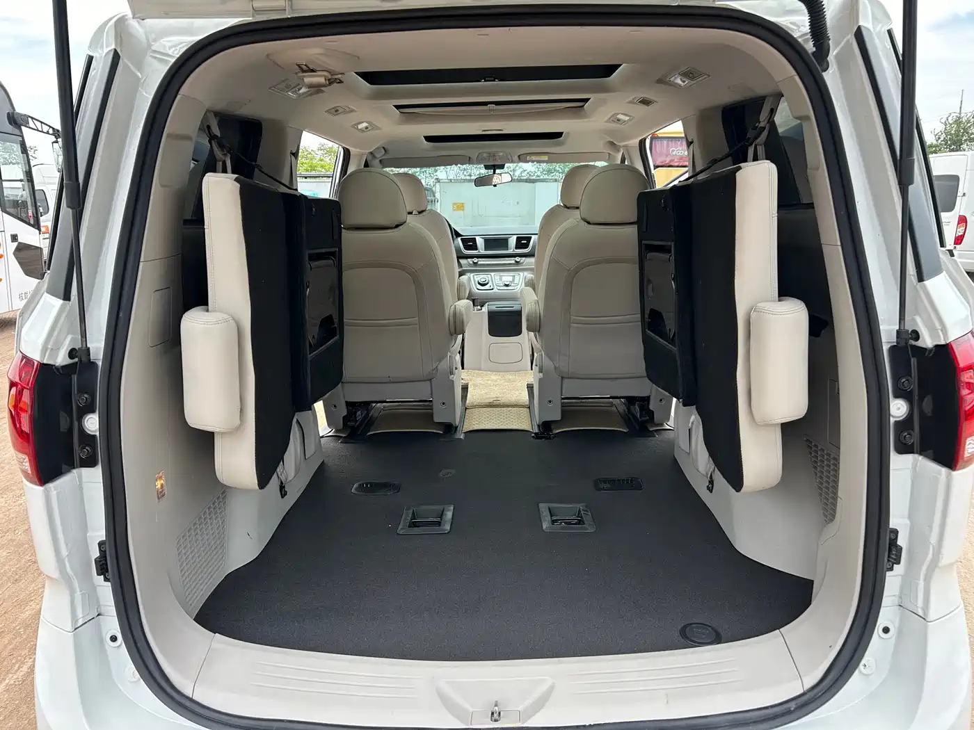 SAIC MAXUS CHASE G10