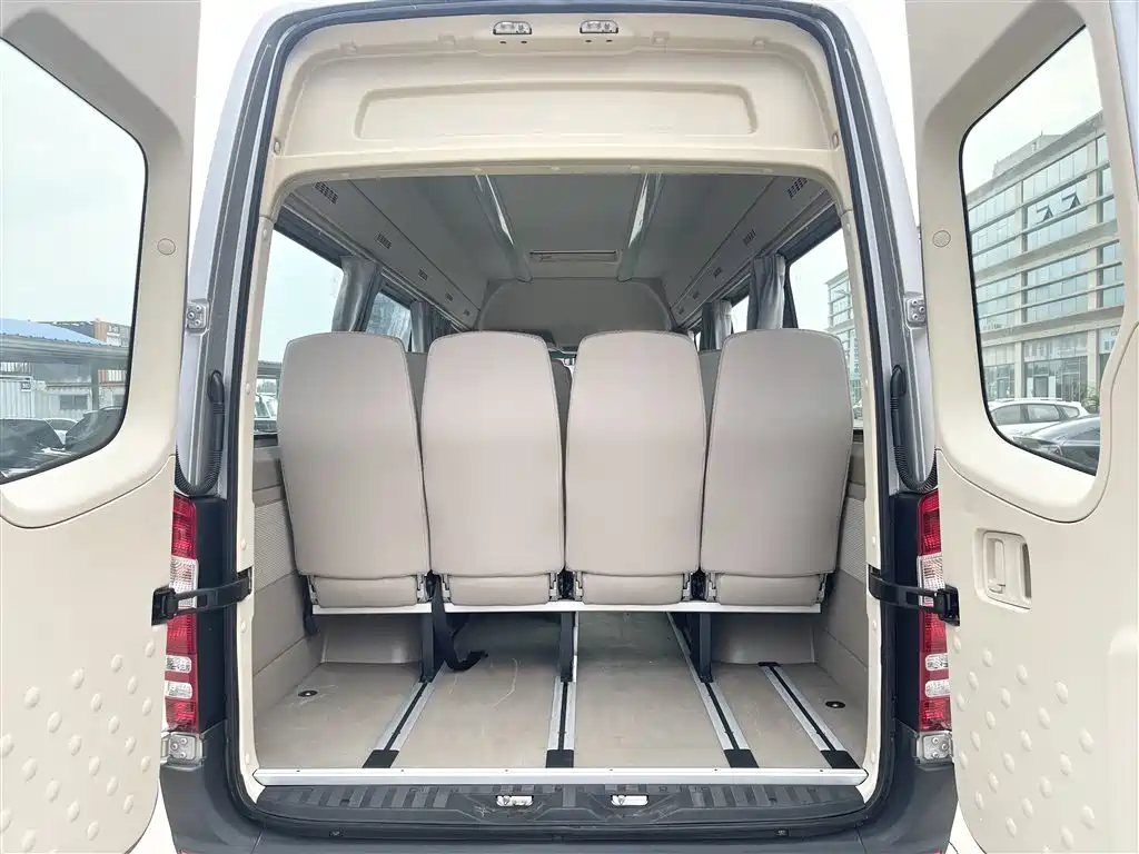 Mercedes-Benz Sprinter 2012 2.1T Jialu Long Wheelbase фото 14