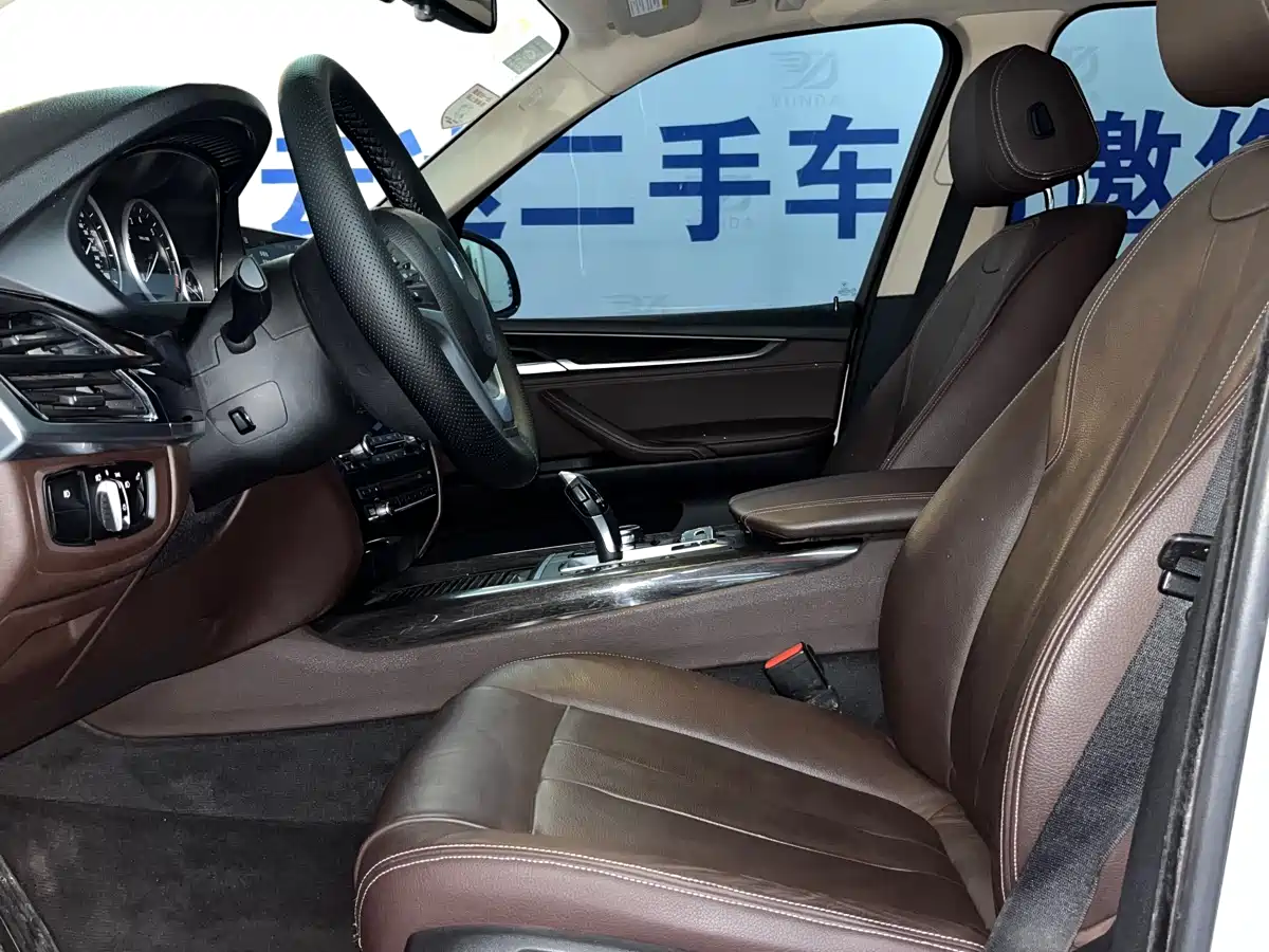 BMW X5 (Import) 2014 xDrive35i Leading фото 10