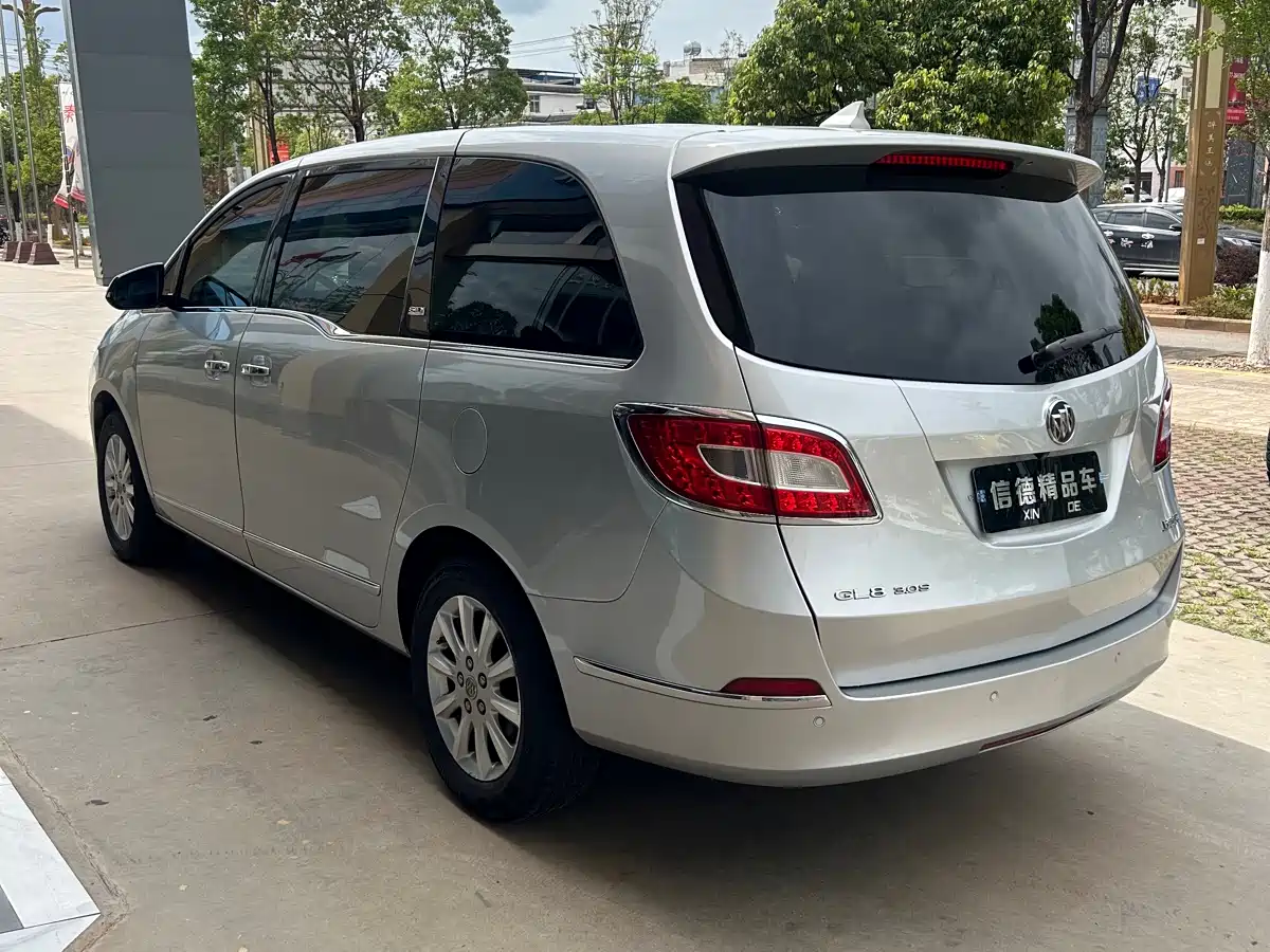 Buick GL8 2011 3.0L GT Luxury Business Elegance Edition фото 5