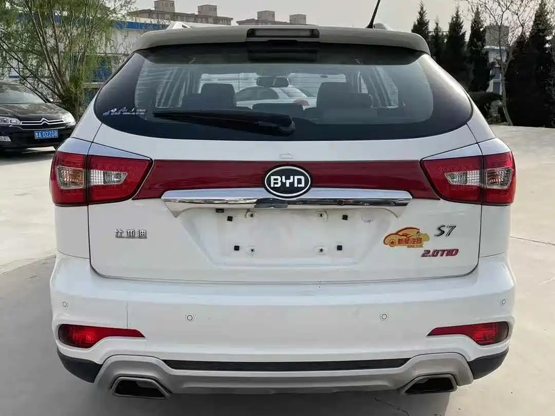 BYD S7 2016 2.0T Automatic Premium Model фото 4