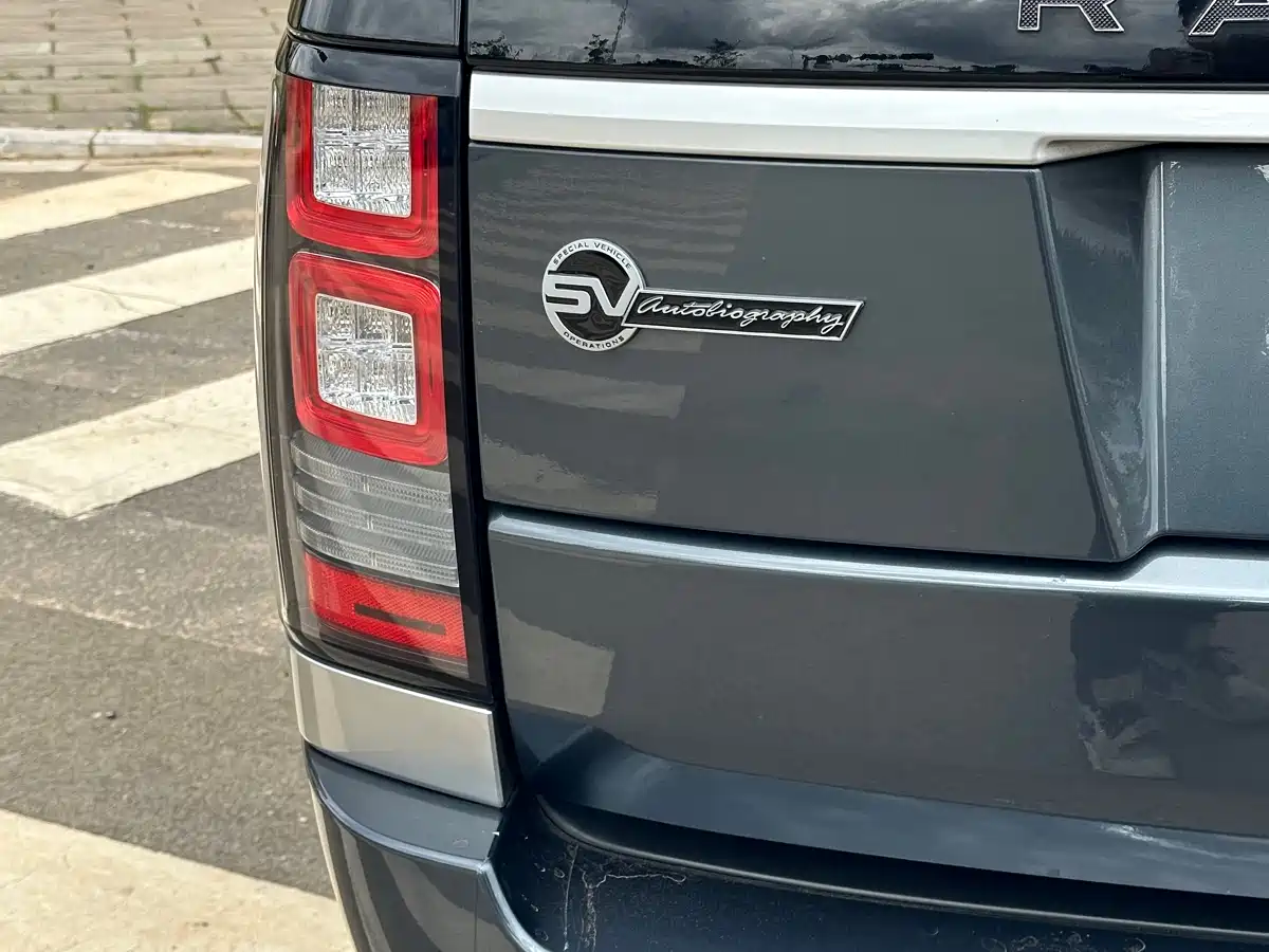 LAND ROVER RANGE ROVER