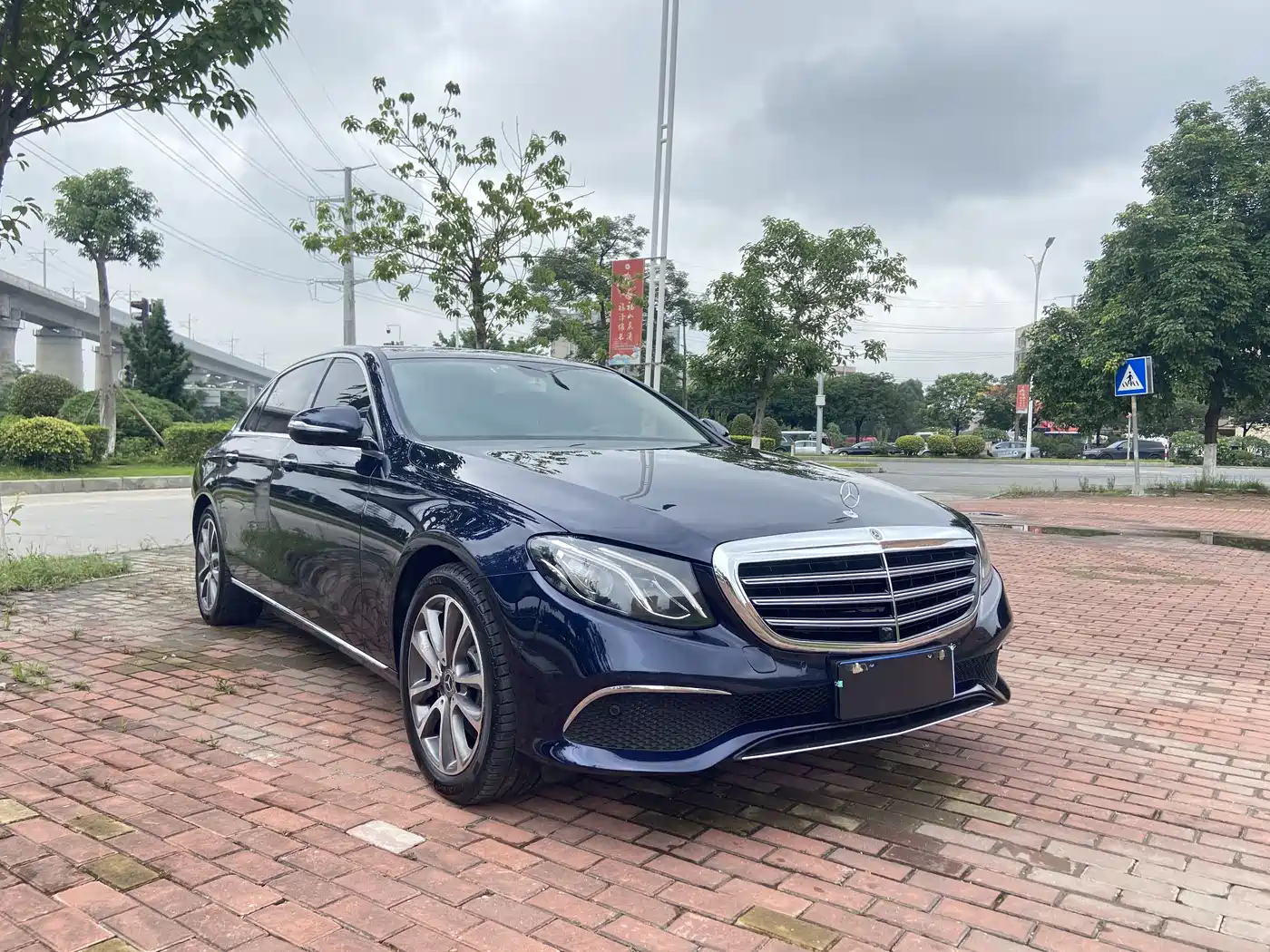 Mercedes-Benz E-Class 2019 E 300 L Luxury фото 3