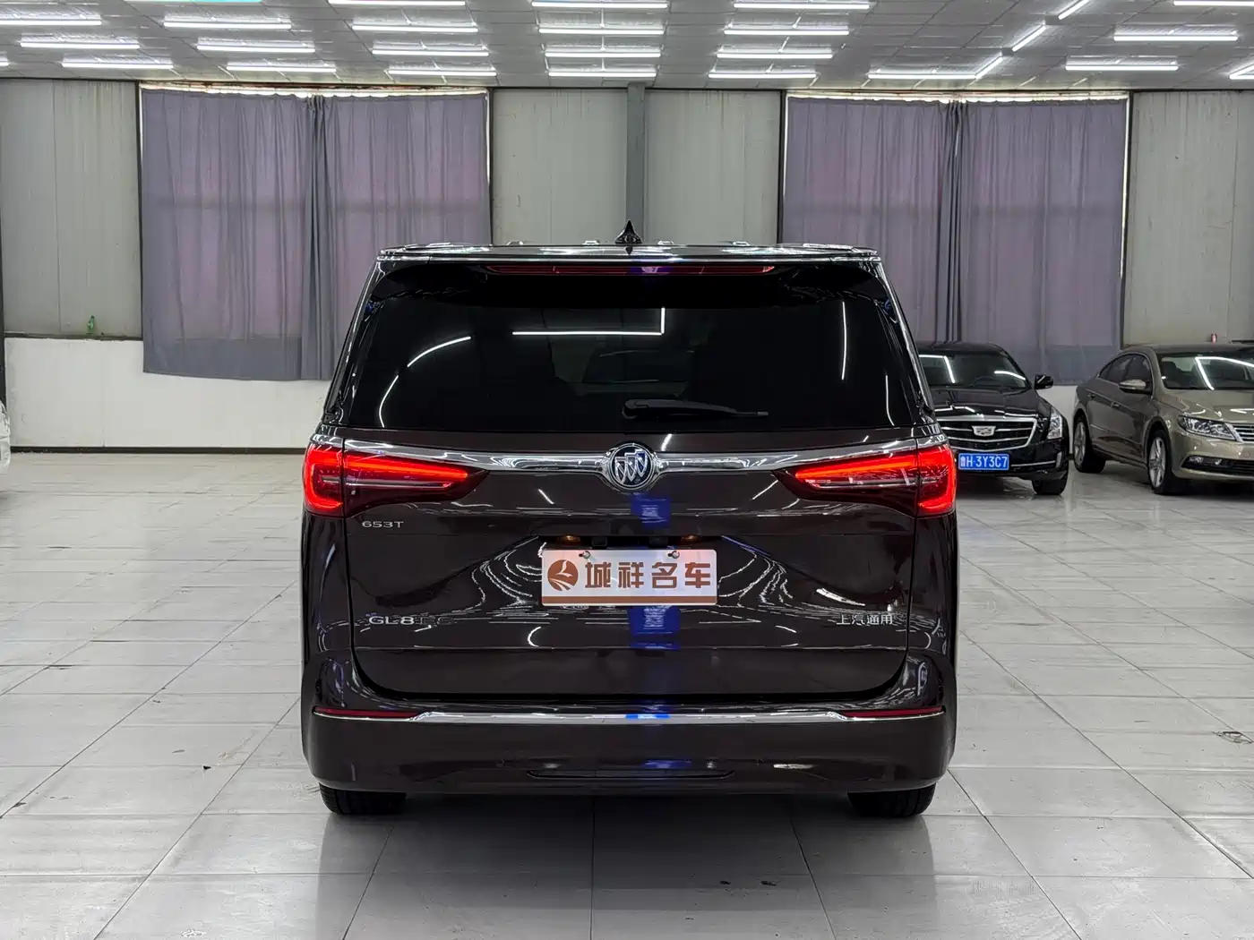 Buick GL8 2021 ES Landlord 653T Premium фото 11