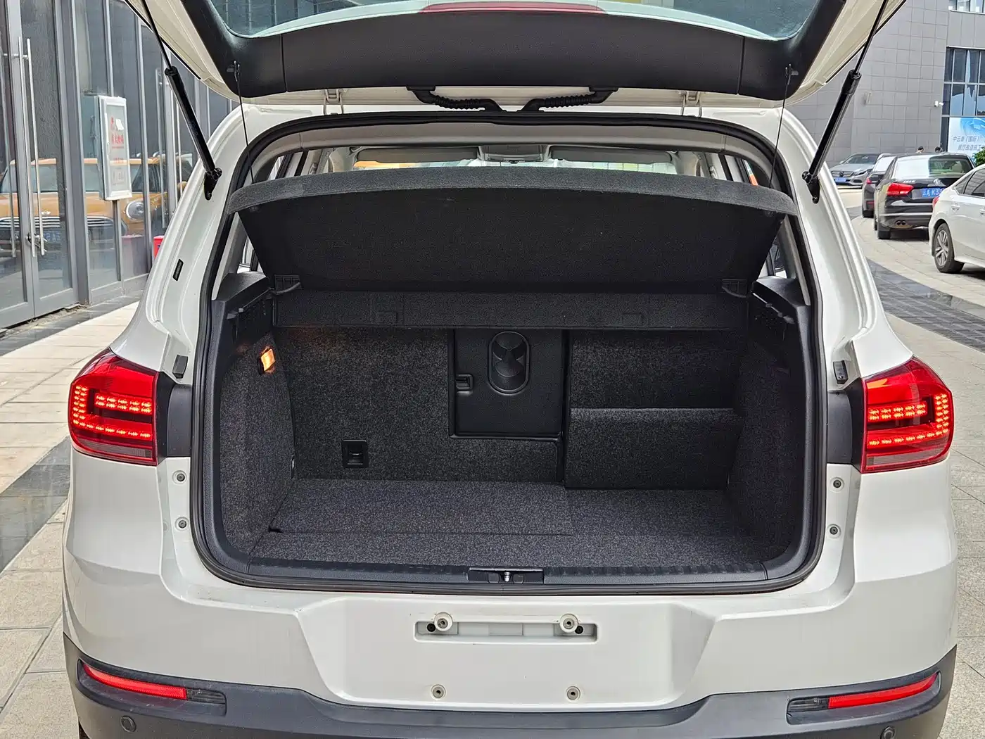 Volkswagen Tiguan 2013 2.0TSI Auto 4WD Luxury Edition фото 16