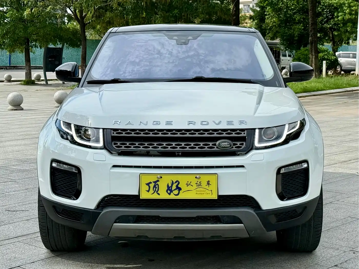 Land Rover Range Rover Evoque 2018 240PS SE Smart Edition фото 2